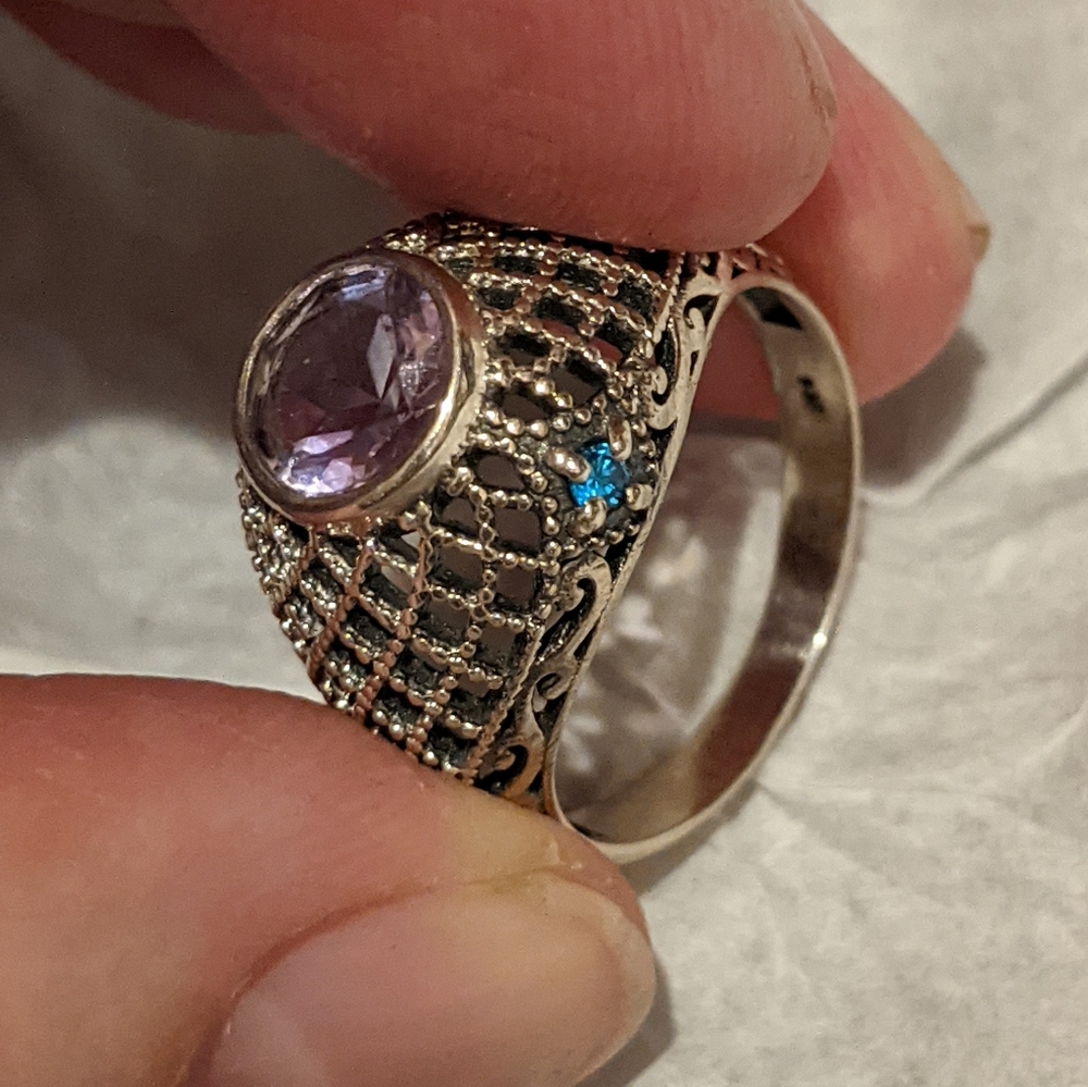 Amethyst & Blue Topaz .925 Silver Ring, size 8 - Picture 13 of 16
